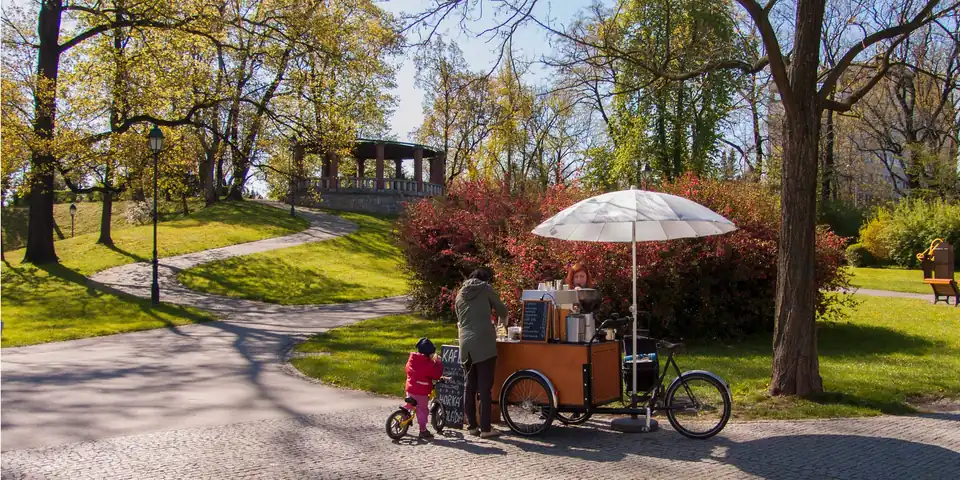 Coffee Bike kavárny Máma mele kafe v parku Sady svobody v Opavě